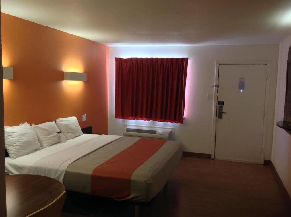 Motel 6-Wichita Falls, Tx - North Экстерьер фото